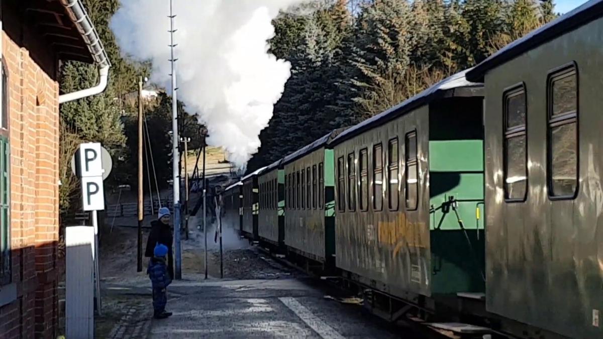 'Video thumbnail for Die Fichtelbergbahn im Erzgebirge'